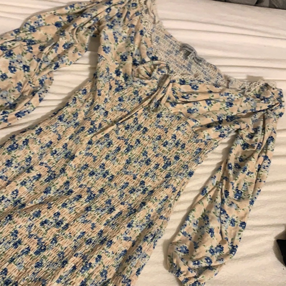Beautiful floral dress- long sleeve